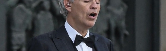 Virtuaalkontsert. Andrea Bocelli Milano toomkirikus