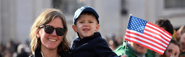 Bideni CIA jälitas koduperenaisi kui äärmuslasi