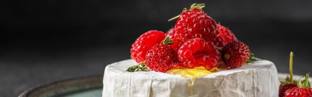 RETSEPT: SUUSSULAV grillitud Gamembert metsmaasikatega