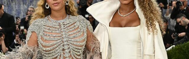 FOTO | Beyoncé tütar Blue Ivy tegi debüüdi Met Galal ja painutas sellega moepeo vanusereeglit