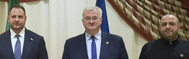 Ukraina esindajad Jermak, Sõbiha ja Umerov saabusid läbirääkimistele Pariisi