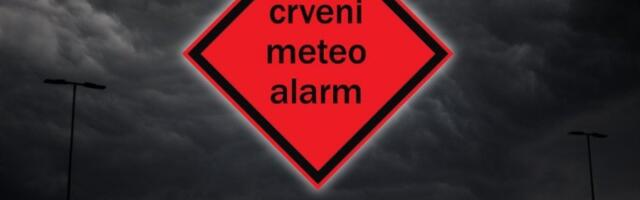 BALKAN POD CRVENIM ALARMOM! Stižu orkanski vetrovi i sneg, vreme je OPASNO: Sprema se veliko nevreme, pratite upozorenja