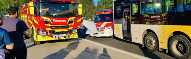 Laps jäi Soomes bussi alla ja suri