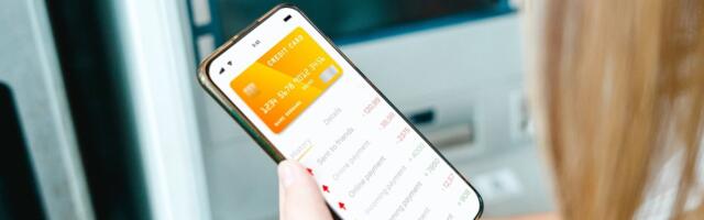 Uuring: aina rohkem inimesi eelistab rahaasju ajada mobiiliäpis