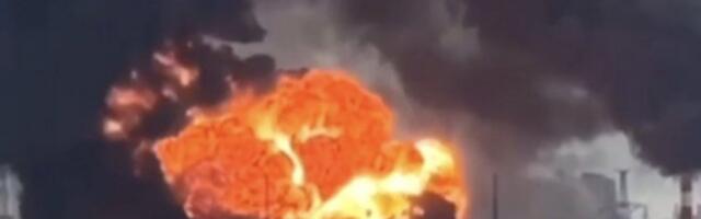 NOĆNA MORA ZA PUTINA! Ukrajinci dronovima ZASULI Rusiju, Krim u PLAMENU, eksplozije ODJEKIVALE celu noć! (FOTO, VIDEO)