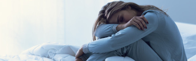 UNEHARJUTUS | Ärkad öösel mitu korda üles? See lihtne nipp aitab uuesti magama jääda