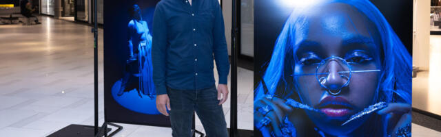 Ülemiste keskuses avati Indrek Galetini uus fotonäitus „Hüpnotiseeritud inimkogemus: Keha ja vorm”