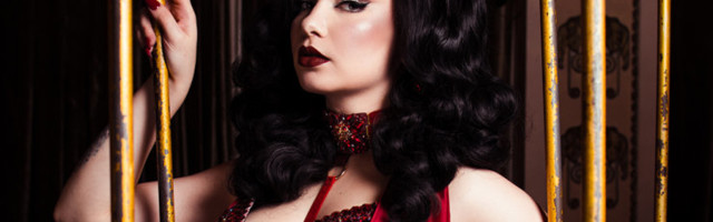 Burleskitar Miss Chrissy Kissi kaalust ja glamuurist: kolm aastat tagasi saavutasin oma "unistuste kaalu", aga sain aru, et ma ei taha seda enam