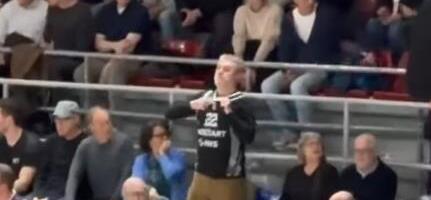 NAVIJAČ U DRESU PARTIZANA UPAO U TRANS NA UTAKMICI ZVEZDE U BARSELONI! Pogledajte neverovatne scene, okrenuo se ka Delijama i ovo uradio!