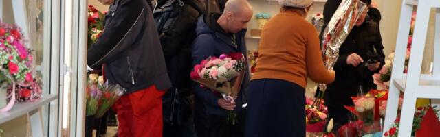 Naistepäeva lillemöll algas Kohtla-Järvel juba varahommikul