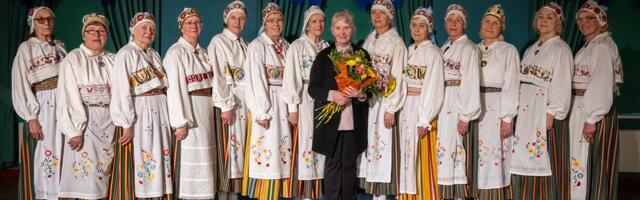 Kuu­sa­lu va­nae­ma­de tant­su­rühm TIIU tä­his­tas 35. sün­ni­päe­va