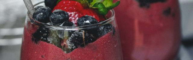 Tervislik ja väga maitsev — jah, see on võimalik! Seitse põnevat toiduainet, mida võiks smuutisse lisada