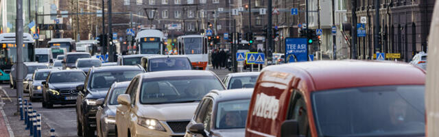 Väikebusside ja pereautode registreerimistasu langeb neli korda