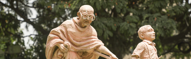 Ivan Makarov: kingitud Gandhi suhu ei vaadata?