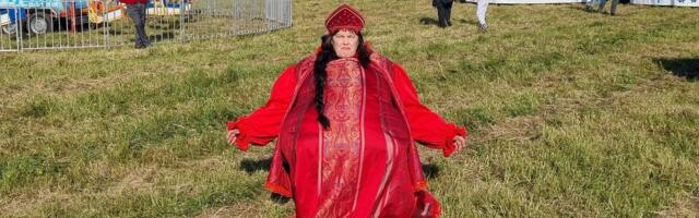 Piibe Teater 10_ Tragikoomiline suvelavastus toob lavale Eesti ajaloo „kõige raskema“ naise loo