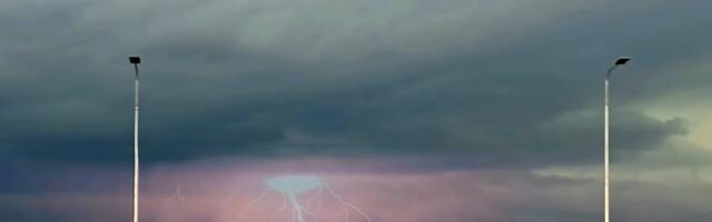 Грозы, жара и шквалистый ветер: в Эстонии объявлено грозовое предупреждение на 4 дня