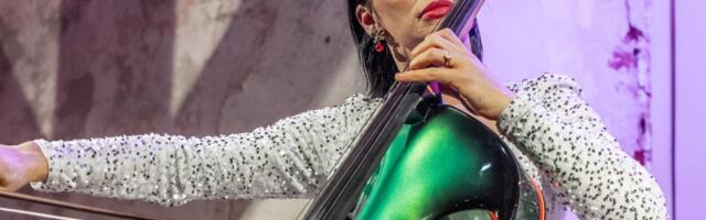 FOTOD | Silvia Ilvese sõrmes särab uhke teemantsõrmus. Kas tšellist on kihlunud?