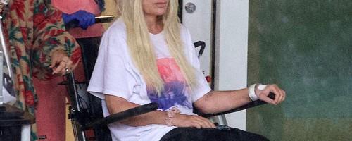 Čuvena glumica doživela saobraćajnu nesreću: S njom u kolima bila deca, svi hitno prevezeni u bolnicu