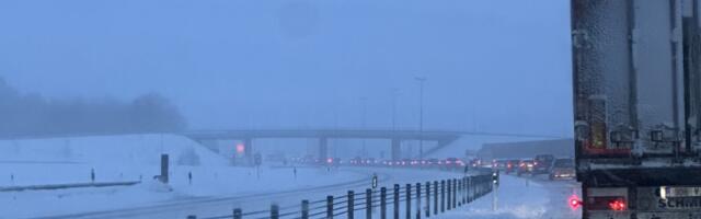 TORMIBLOGI | Lumetorm möllab üle Eesti, mitmed lennud on tühistatud