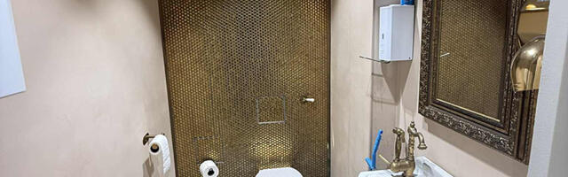 PILTUUDIS: kuldne tualett Võru linnavalitsuses