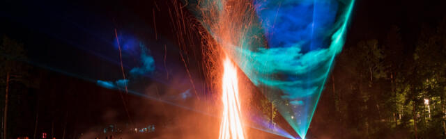 В Эстонии готовится главное световое шоу лета — с проекциями на фонтане, светящимися лодками и световым маршрутом вдоль водоема