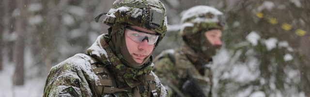 Viru jalaväepataljoni talvise kutse sõdurid karastusid Kurtna metsades