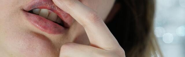 14-aastane tüdruk tahtis lopsakaid huuli ja süstis neisse ise õli