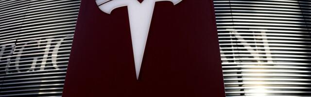 Tesla koondab töötajaid ja sulgeb kontori