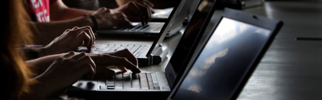 Äripäeva veebilehtede tööd häirisid küberrünnakud