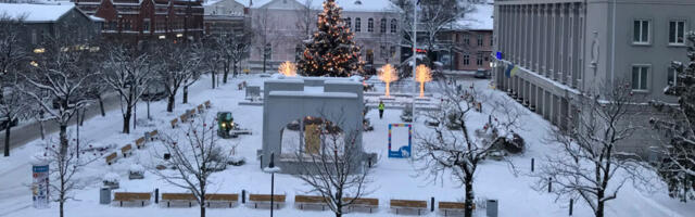 PÄRNU JÕULUKÜLA JA JÕULUTURG TAAS ISESEISVUSE VÄLJAKUL