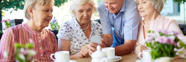 О чем пишет пресса: дорогие «дешевые продукты», заслуживает ли внимания жизнь пожилых