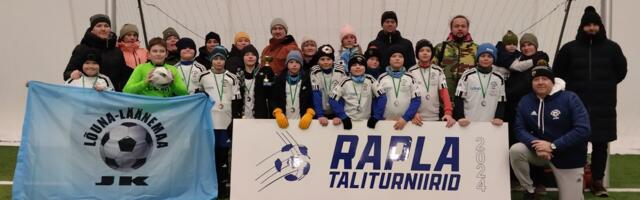 Lõuna-Läänemaa jalgpalliklubi noored võitsid Rapla taliturniiril kolmanda koha