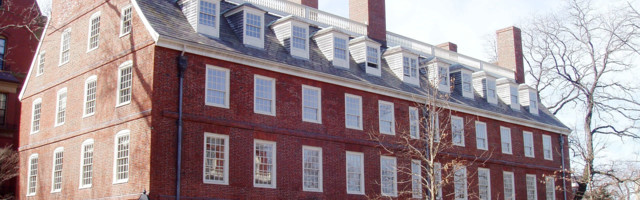 Vaatamata 95% vaktsineerimismäärale on Harvardi ülikoolis ulatuslik Covidi puhang