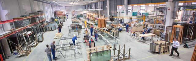 Keila uksetehas koondab kõik töötajad ja läheb pankrotti