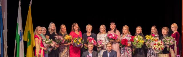 Võrumaa Arenduskeskus tunnustas maakonna säravamaid haridus- ja noorsootöötajaid