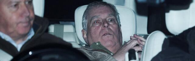 Häbistatud endine prints Andrew vabastati vahi alt