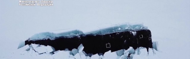 Reporter: Vene allveelaevad kerkisid paksu jää alt nagu seened pärast vihma