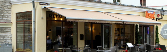 PÄEVA TEEMA | Reval Cafe juht: noortel on suveks nii keeruline teenistust leida, et paljud lähevadki mustalt tööle