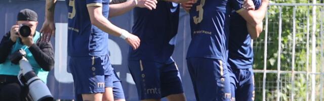 Zorić golom u 92. minutu utišavao navijače Čukaričkog, Radnik "oteo" bod na Banovom brdu