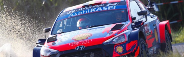 Neuville haaras Belgia ralli neljanda kiiruskatse järel liidriohjad