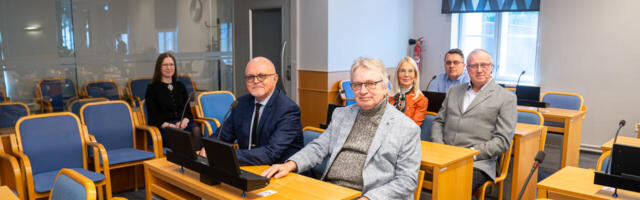 EKRE ja Keskerakond umbusaldavad käpardlikku Tallinna abilinnapead Pärtel-Peeter Peret