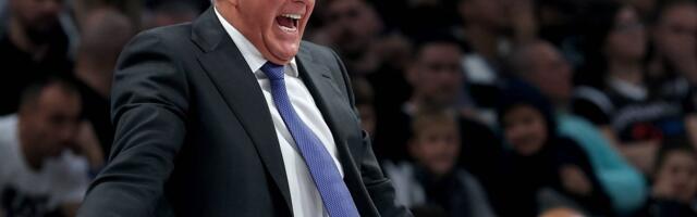 Željko Obradovic_ me kaotasime, sest kõik korvpallurid on mängu eel ninapidi telefonis