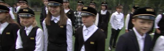 Reporter: Milliseks uus õppeaasta kujuneb ja kui kaua koolis käia saab, ei tea täna veel keegi