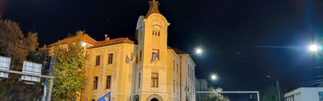 Skup u Nišu – podrška Bogdanu, zahtev za izborima i gađanje jajima prostorija Pokreta za narod i državu