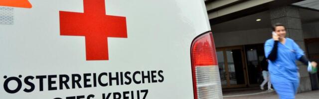 DRŽAVLJANI SRBIJE UČESTVOVALI U JEZIVOM SUDARU U AUSTRIJI, TINEJDŽER POGINUO NA MESTU: Bio za volanom kada se sudario sa kamionom, vatrogasci izvlačili telo!