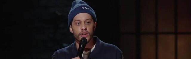 Koomik Pete Davidson tunnistas, et oli Aretha Franklini ärasaatmisel laksu all_ tegin ta perekonnale piinliku nalja