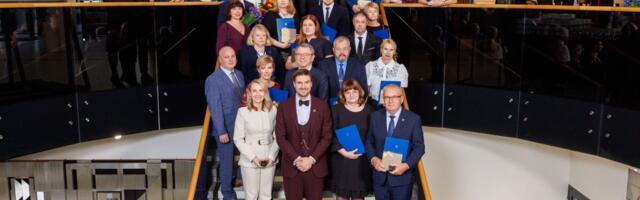 Galerii: sektori silmapaistvad tegijaid said teenetemärgid