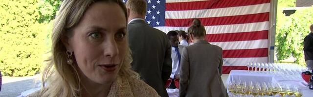 Kes kutsus Oudekki Loone USA saatkonna peole?