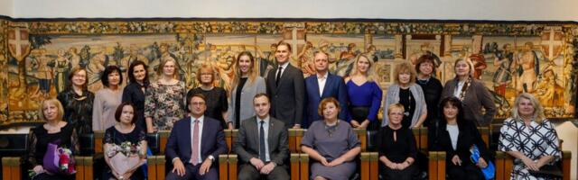 GALERII: Tallinn tänas ja tunnustas tervishoiutöötajaid