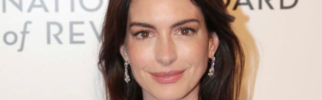 Nii Armas! Näitleja Anne Hathaway on rase